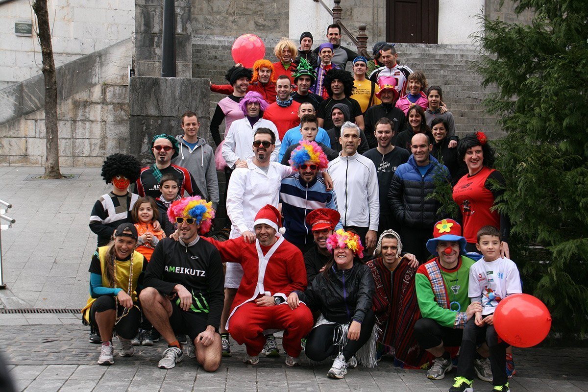 SAN SILVESTRE - UMORETSUA MUTRIKU